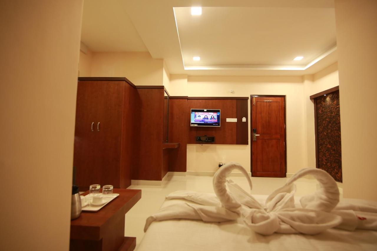 Hotel Apple Suites Bangalore Eksteriør bilde