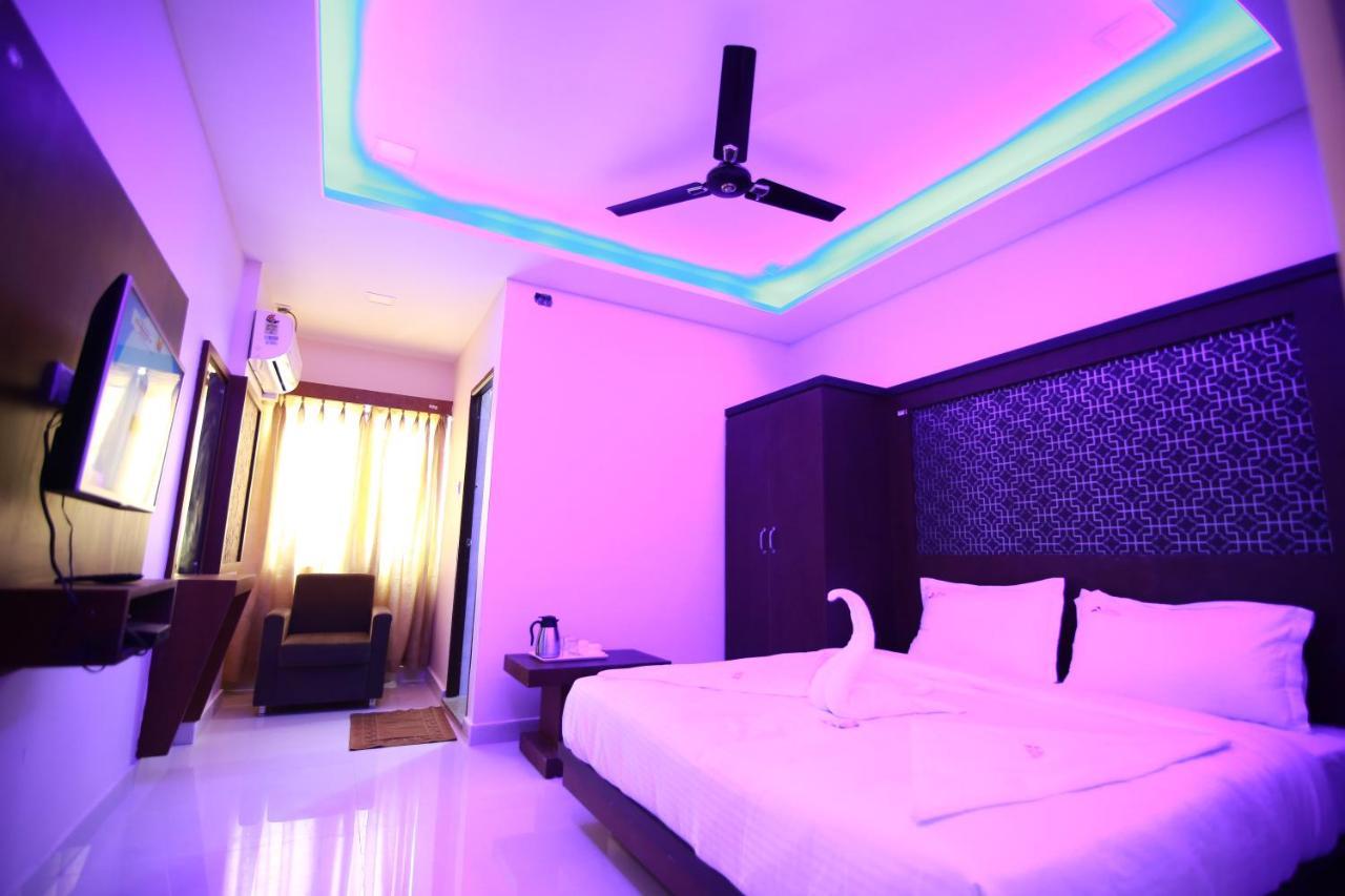 Hotel Apple Suites Bangalore Eksteriør bilde